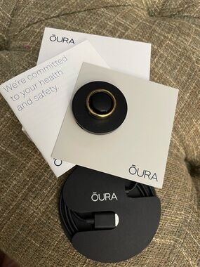 Oura ring gen 3 rose gold size 9